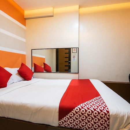 Oyo 475 Pearl Blossom Hotel Manila Ngoại thất bức ảnh